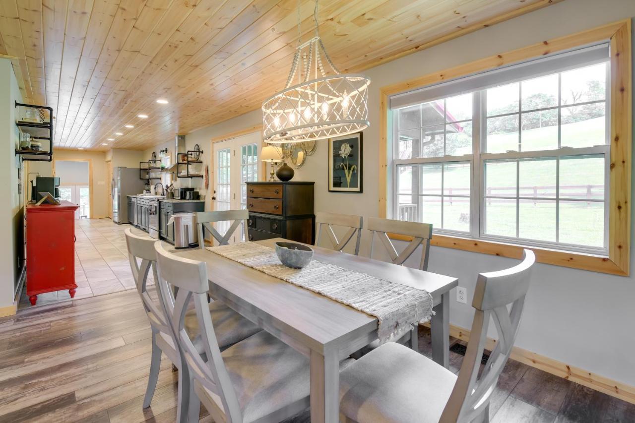 Sevierville Cabin With Private Hot Tub And Fire Pit 外观 照片