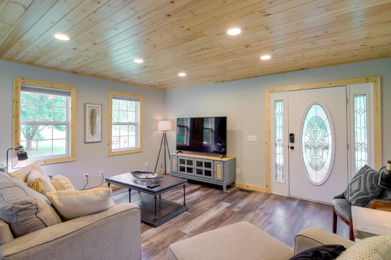 Sevierville Cabin With Private Hot Tub And Fire Pit 外观 照片